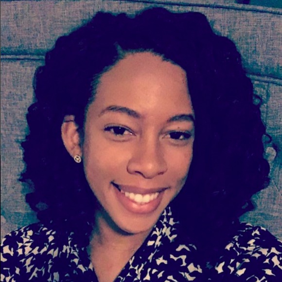 Meet your Posher, Alexandria - Picture 1 of 2